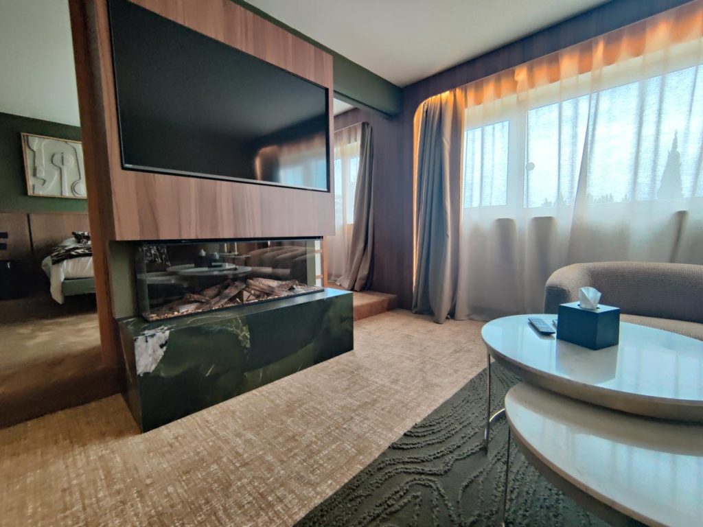 NOVOTEL NF 1200 01
