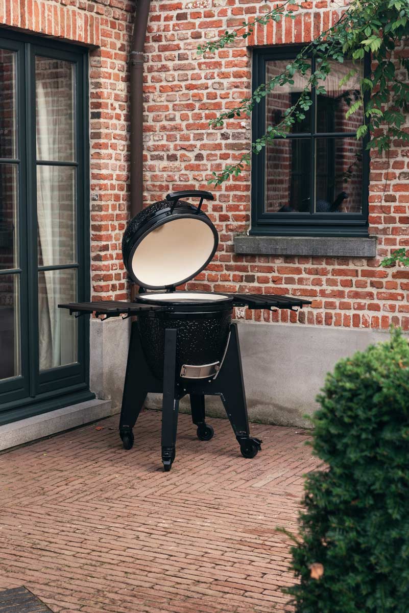 Kamado Outr